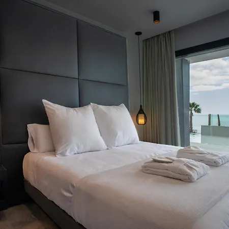 Infinity Villa *