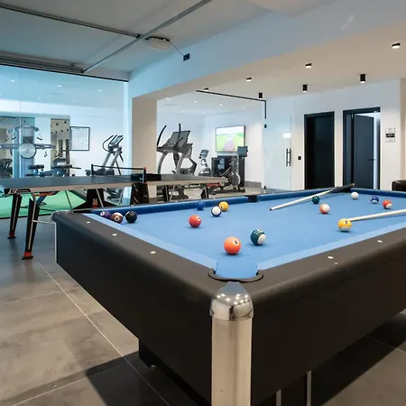 Villa Infinity *